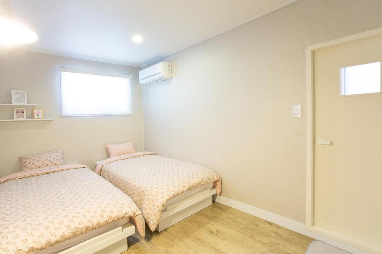 Hostel Vanilla 1 Dongdaemun Seul Oda fotoğraf